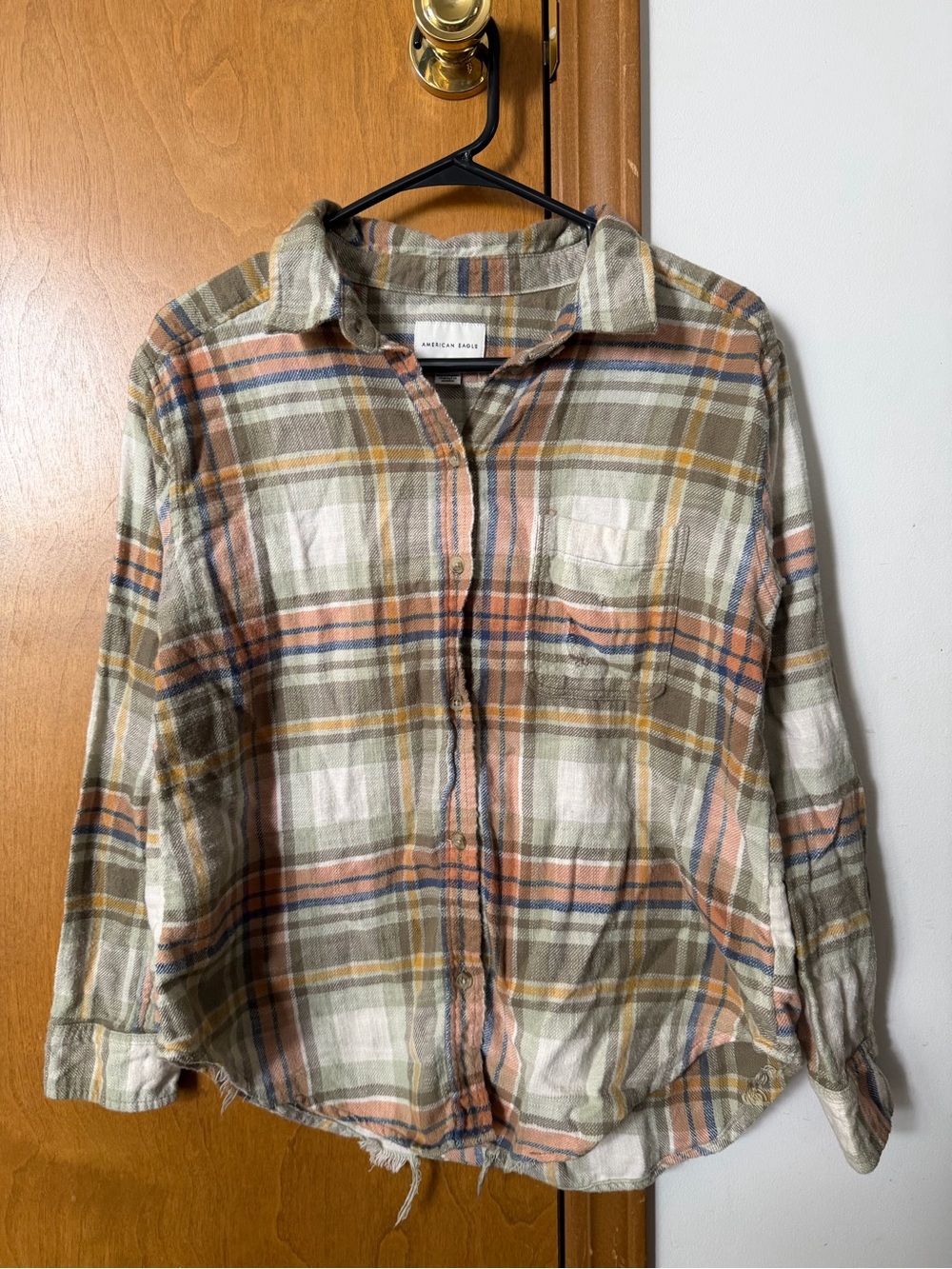 American Eagle Plaid Button-Up Shirt in Cream, Tan & Blue
